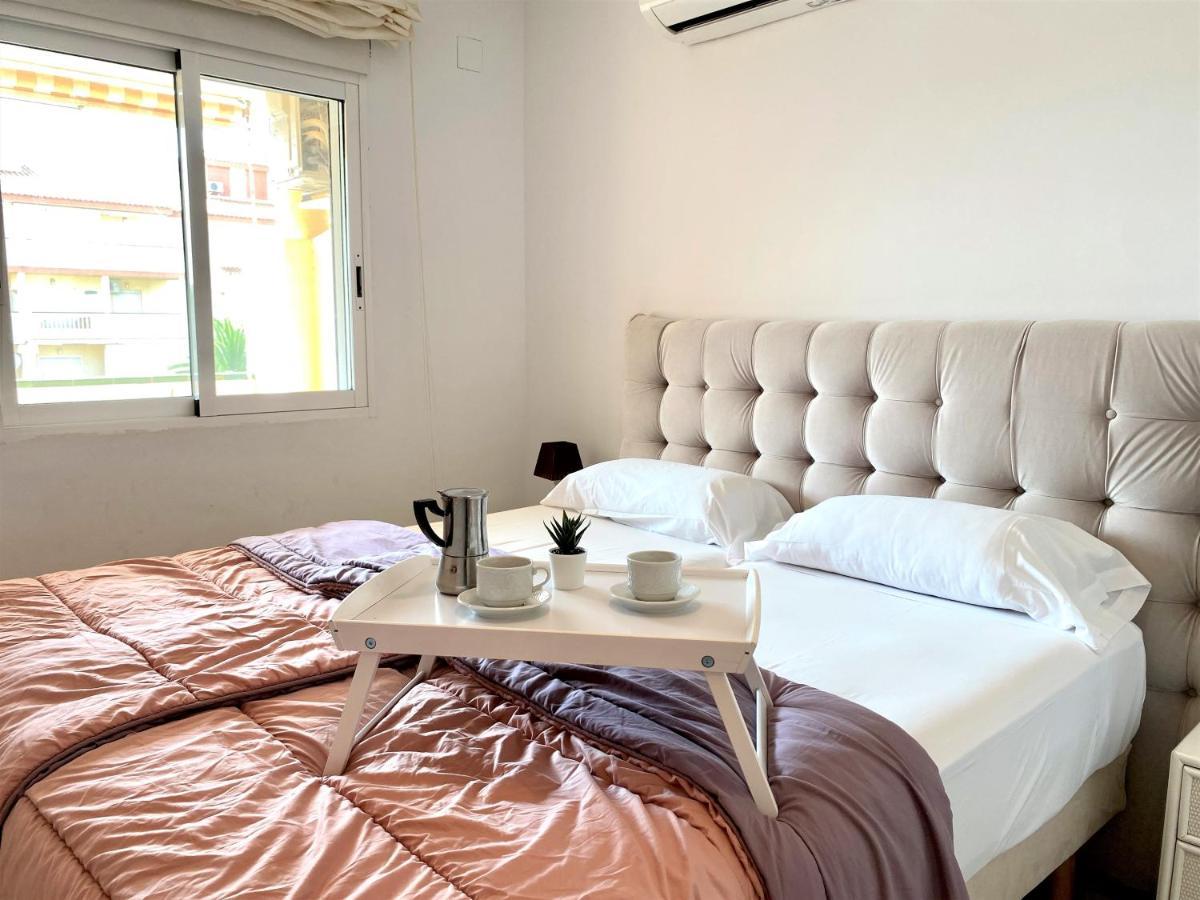 Apartamento La Marina VYB frente al mar Dénia Exterior foto