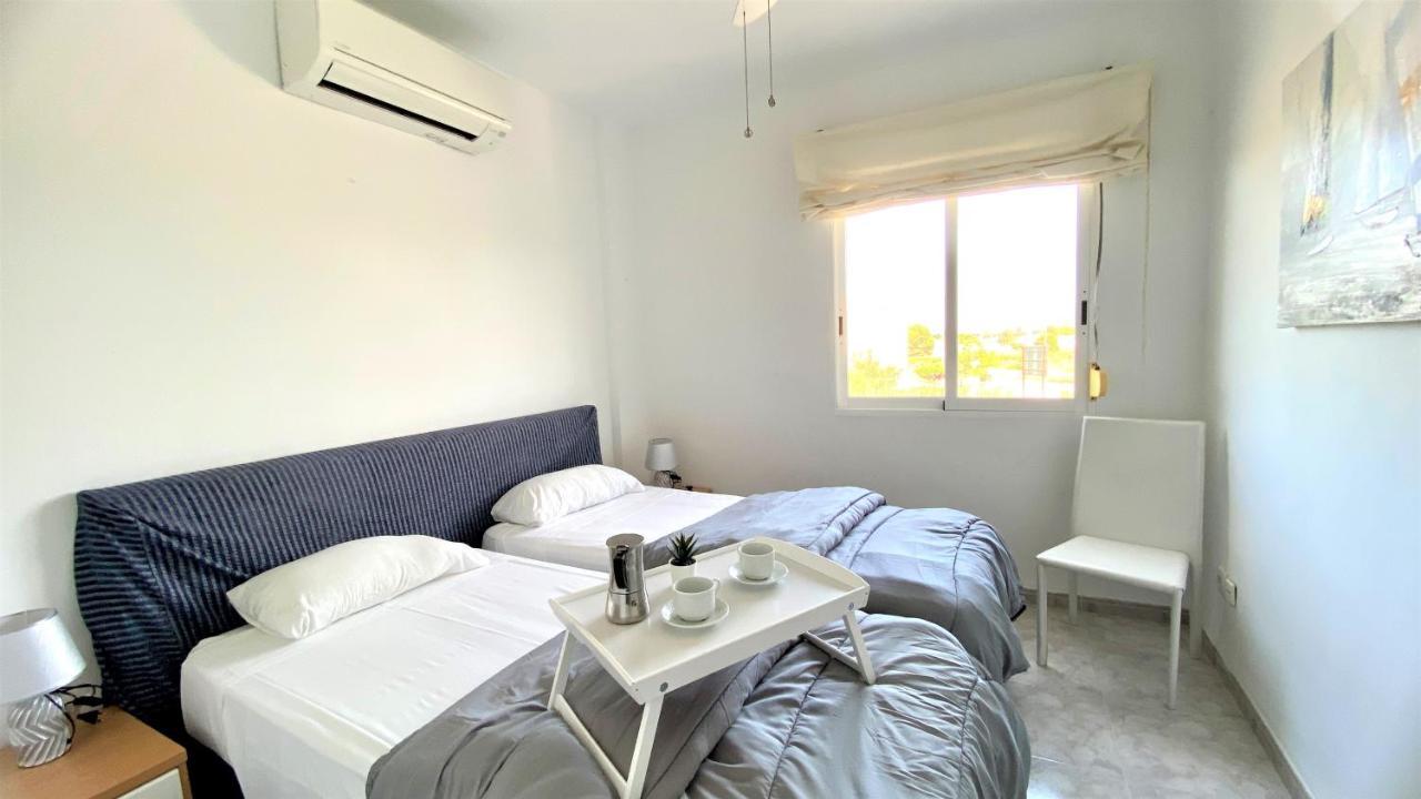 Apartamento La Marina VYB frente al mar Dénia Exterior foto